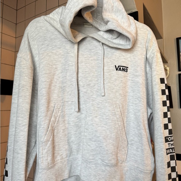Vans Tops - Vans Light Gray women’s cropped Hoodie with Checkered Sleeves